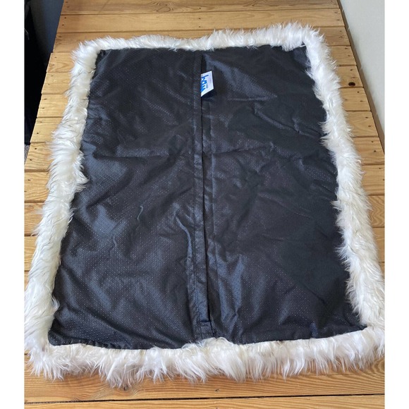 NEW Paw.com Fuzzy Pet Bed Cover Size 40x30 White Black - Picture 2 of 6